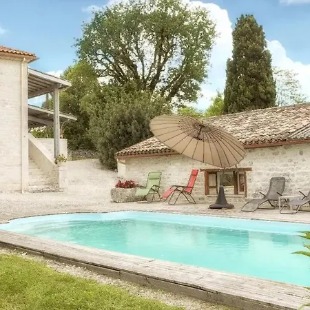 En Pierres Avec Piscine Chauffee Privee Nyaraló