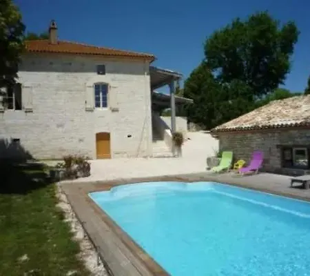 En Pierres Avec Piscine Chauffee Privee